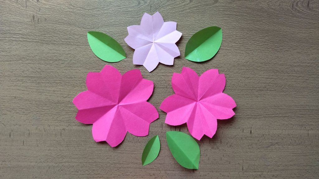 5 formas para hacer flores de papel3