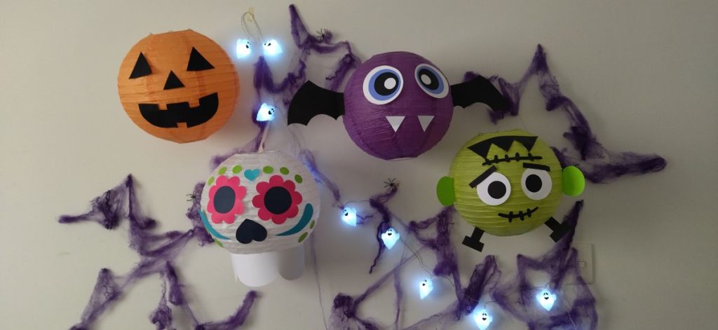 Decoración de Halloween con lámparas de papel2